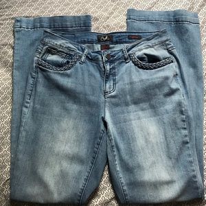 Earl Flare Jeans